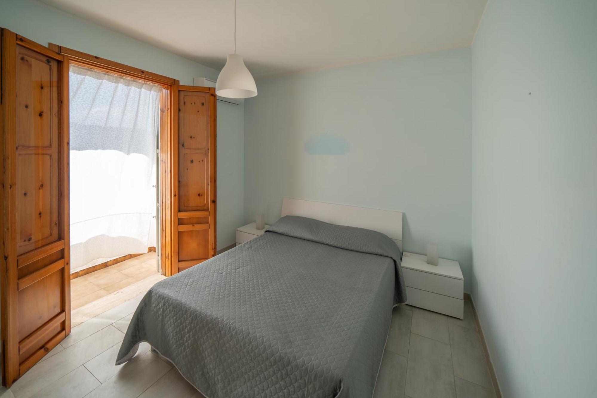 Casa Vacanza a due passi dal mare e dalla Poesia Torre dell'Orso Esterno foto